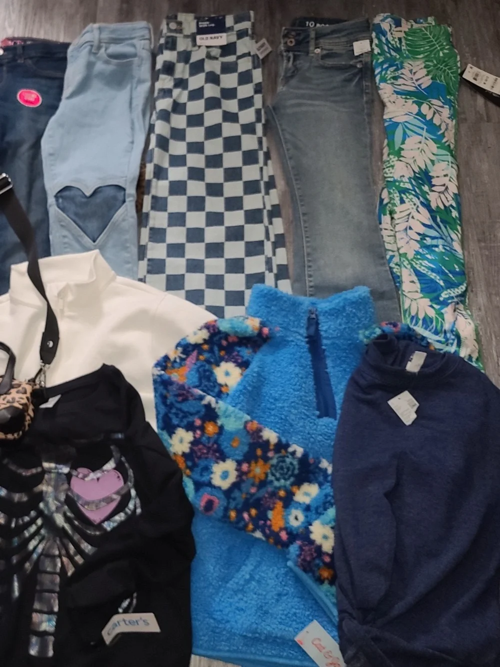 GAP gorgeous lot